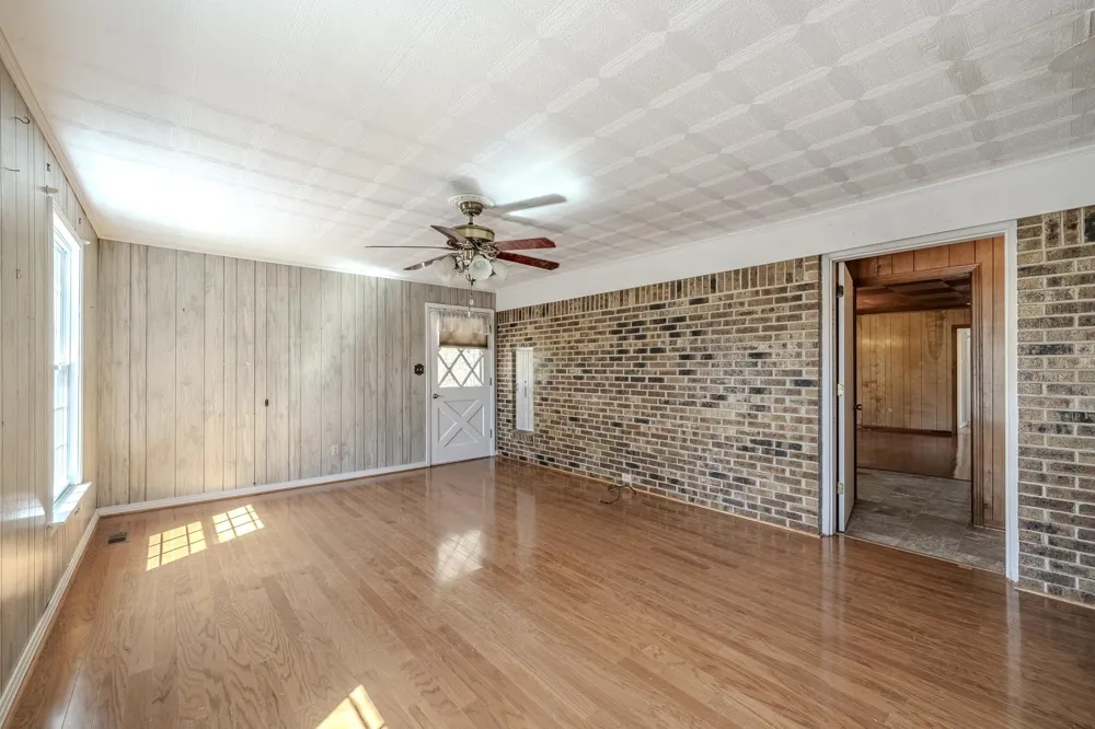9265 Hwy 128 Savannah, TN 38372