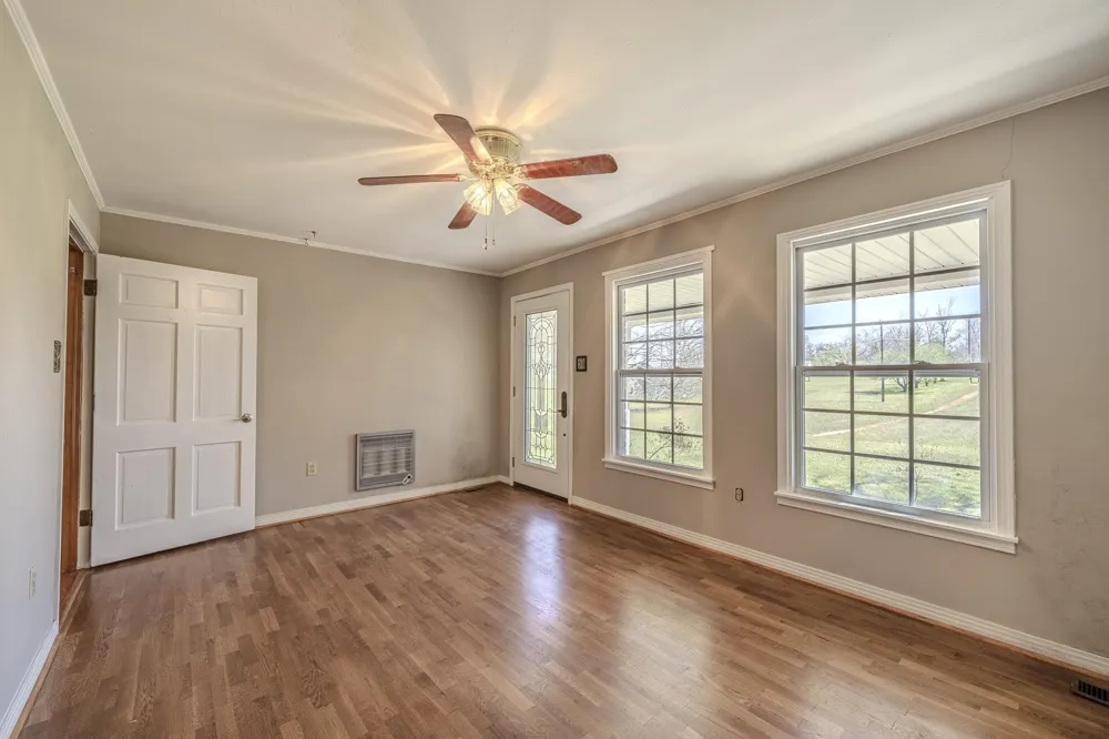 9265 Hwy 128 Savannah, TN 38372