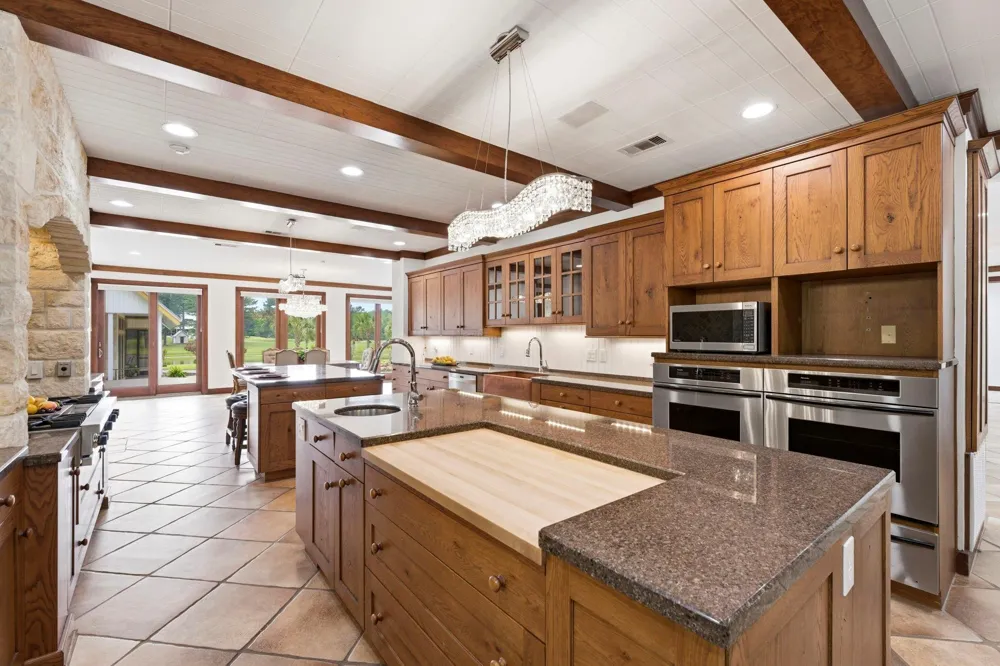 43 Pool Road Richards, TX 77873