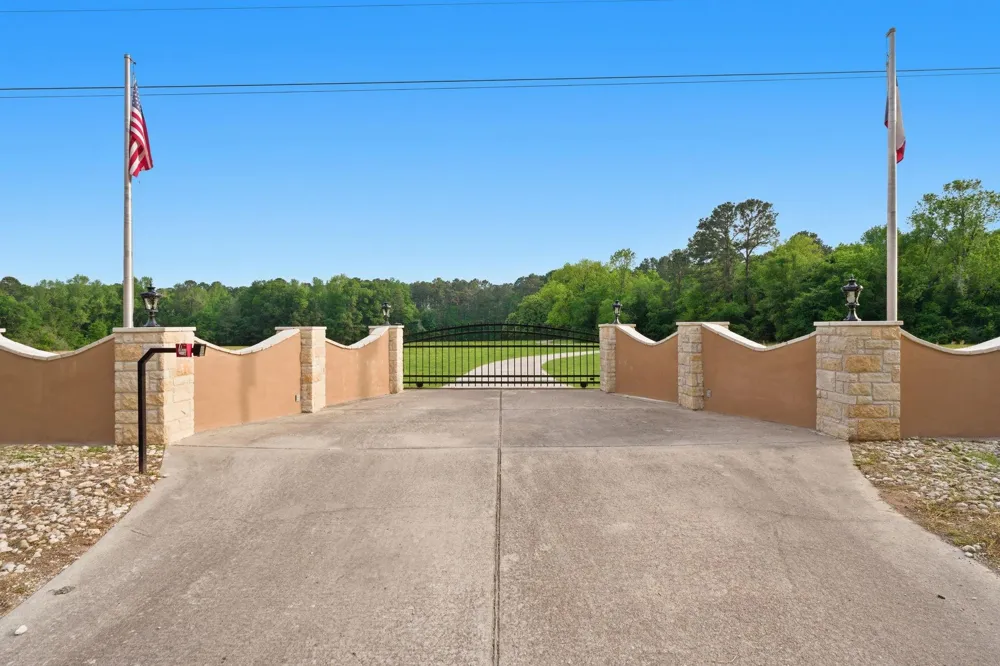 43 Pool Road Richards, TX 77873
