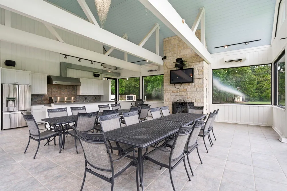 43 Pool Road Richards, TX 77873