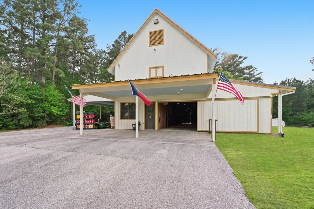 43 Pool Road Richards, TX 77873
