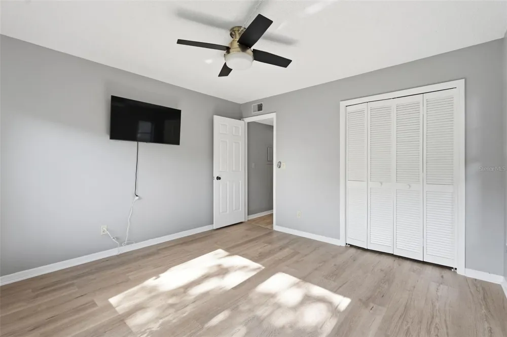 3163 LANDMARK DRIVE #615 Clearwater, FL 33761