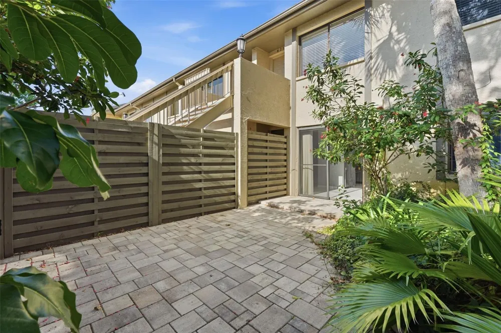 3163 LANDMARK DRIVE #615 Clearwater, FL 33761