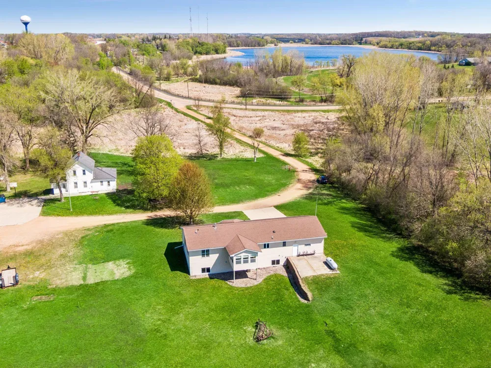 505 3rd Avenue SE Norwood Young America, MN 55397