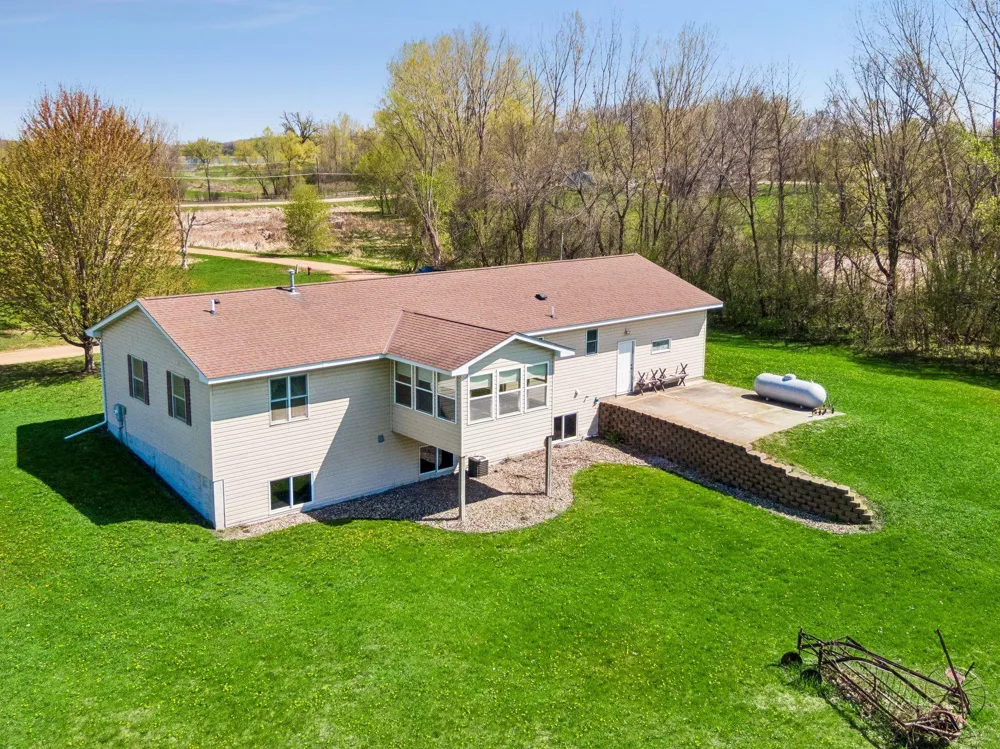 505 3rd Avenue SE Norwood Young America, MN 55397
