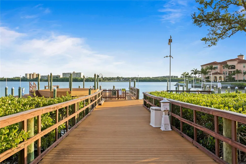 2741 VIA CIPRIANI #914A Clearwater, FL 33764