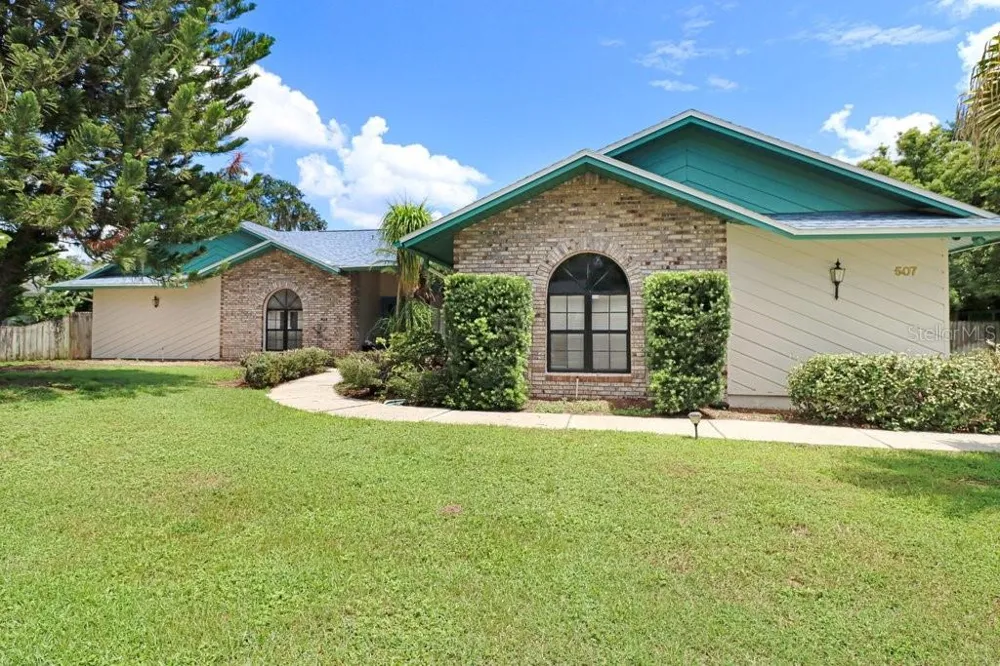 507 SPORTSMAN PARK DRIVE Seffner, FL 33584