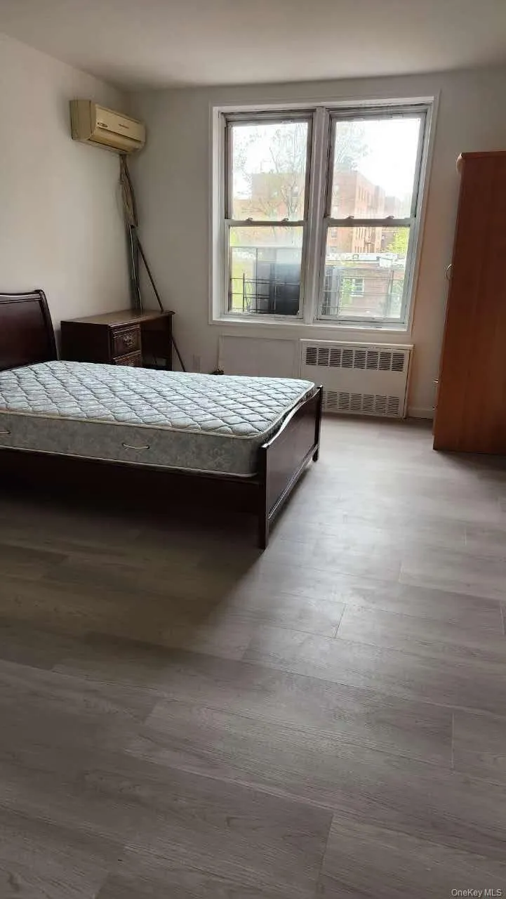 37th Ave 144-24 #5B Flushing, NY 11354