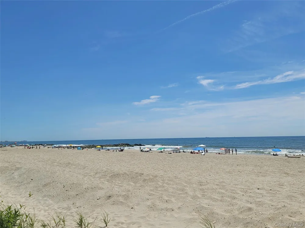 129 Beach 118th Street #5A Rockaway Park, NY 11694