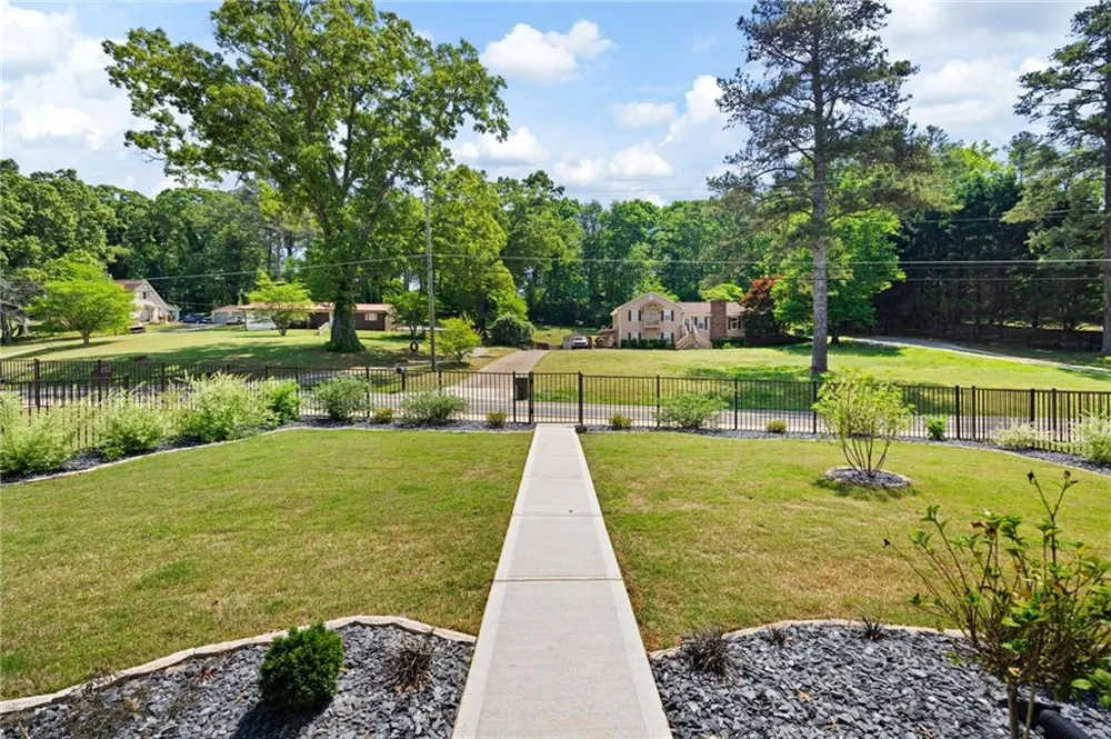 40 Puckett Road SE Emerson, GA 30137