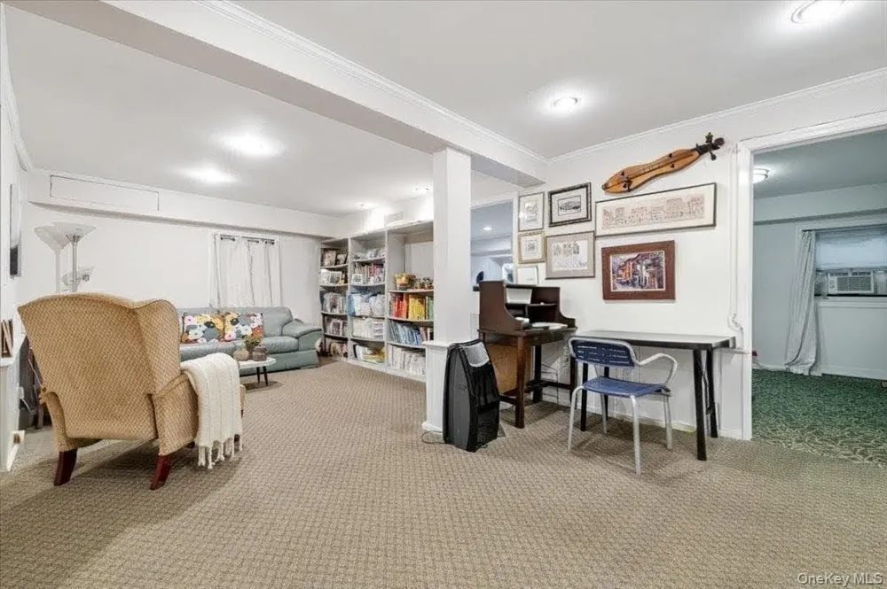 421 Broadway Lawrence, NY 11559