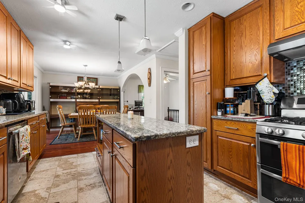 11 Hustis Road Cold Spring, NY 10516