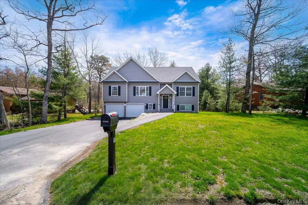 68 Picadilly Circle Rock Hill, NY 12775