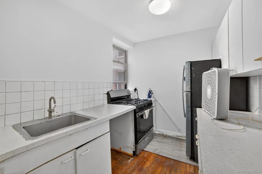 2105 Wallace Avenue #2A Bronx, NY 10462