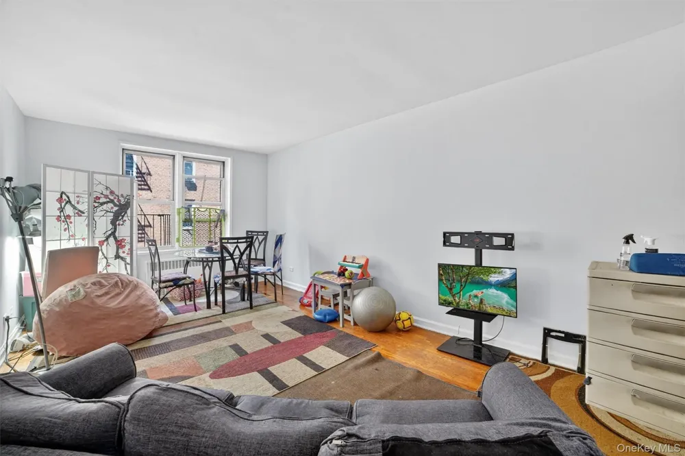 2105 Wallace Avenue #2A Bronx, NY 10462