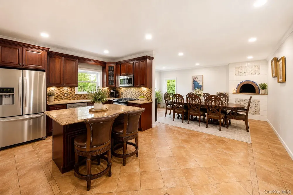 6 Inwood Place New Rochelle, NY 10801