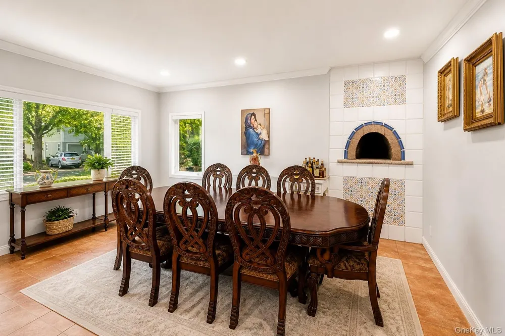 6 Inwood Place New Rochelle, NY 10801