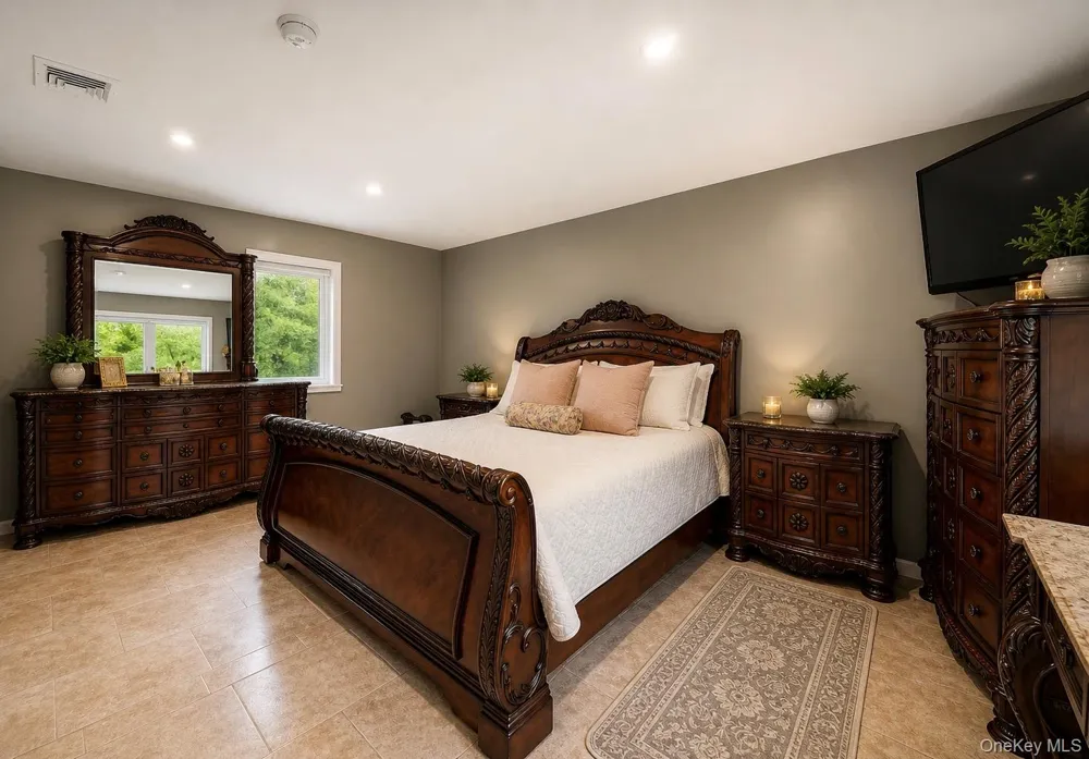 6 Inwood Place New Rochelle, NY 10801