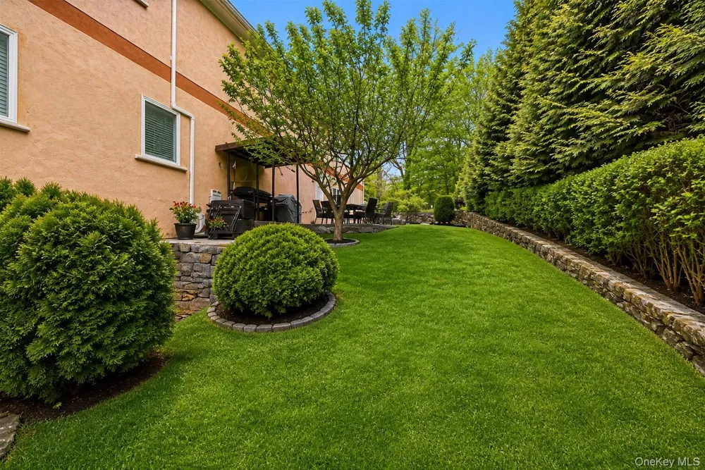 6 Inwood Place New Rochelle, NY 10801