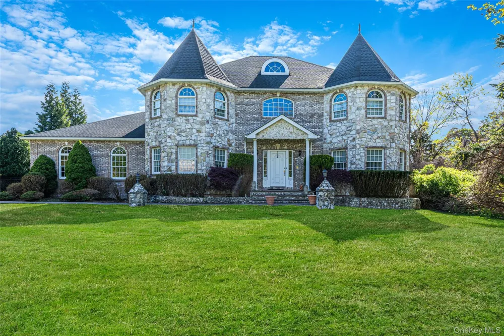 2 Deepwells Lane Saint James, NY 11780