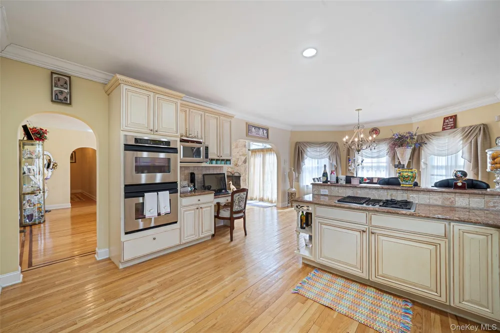 2 Deepwells Lane Saint James, NY 11780