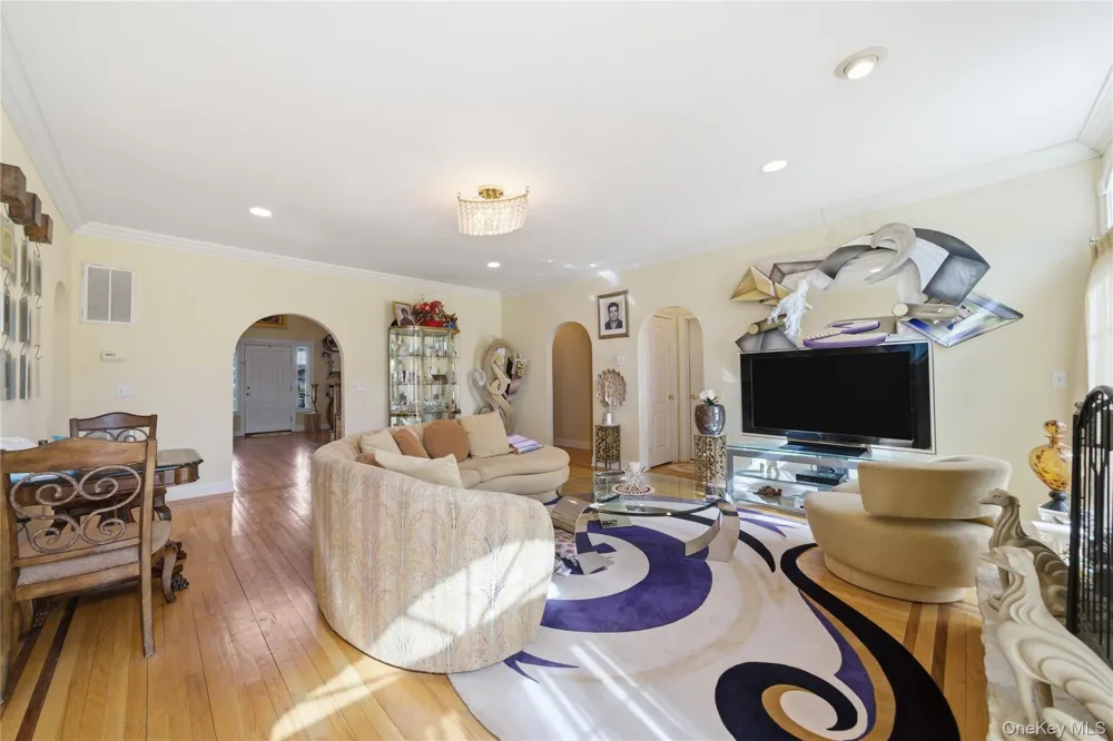2 Deepwells Lane Saint James, NY 11780
