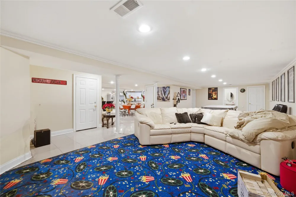 2 Deepwells Lane Saint James, NY 11780
