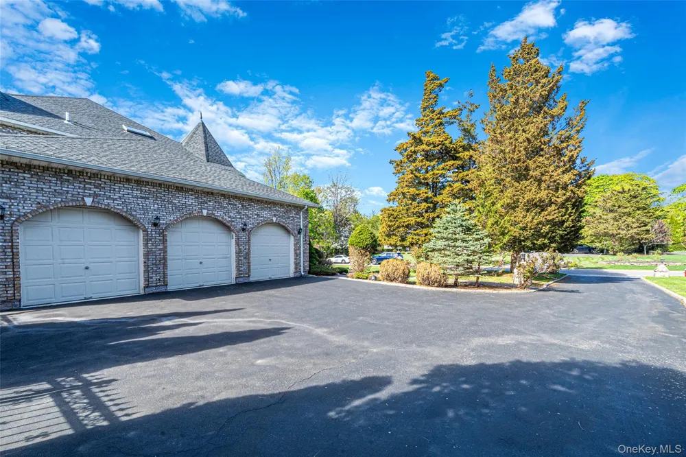 2 Deepwells Lane Saint James, NY 11780
