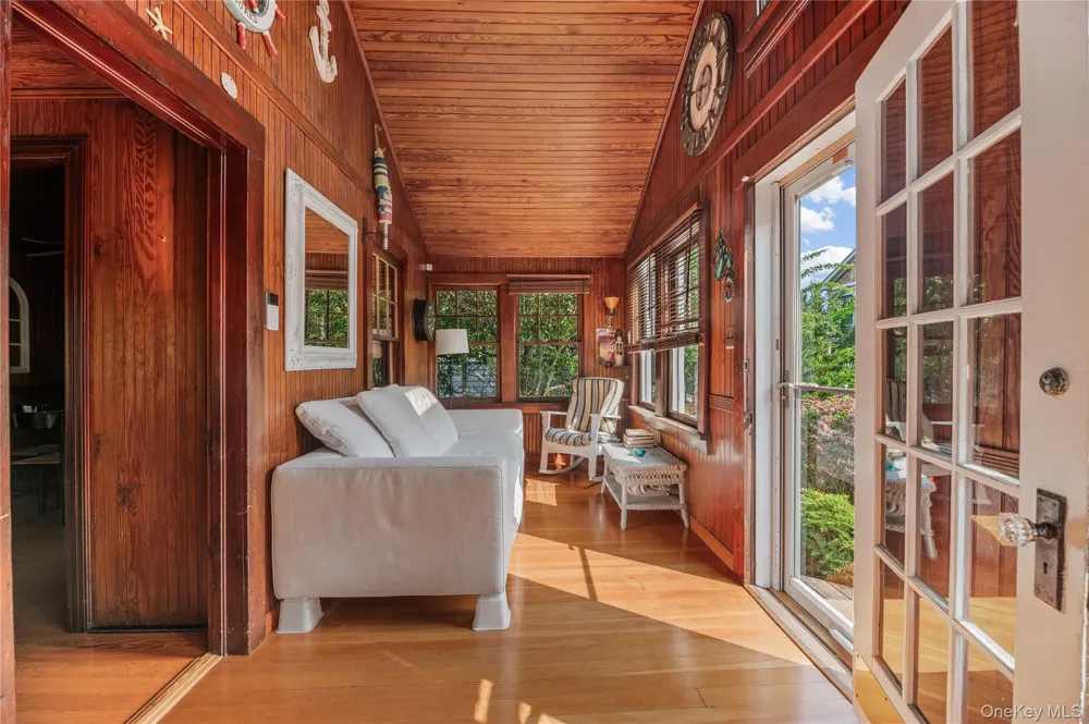 40 Bungalow Walk Ocean Beach, NY 11770