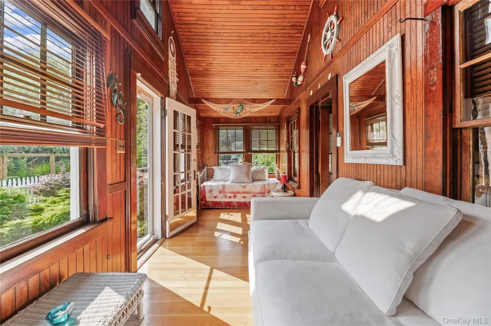 40 Bungalow Walk Ocean Beach, NY 11770