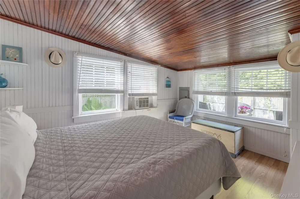 40 Bungalow Walk Ocean Beach, NY 11770