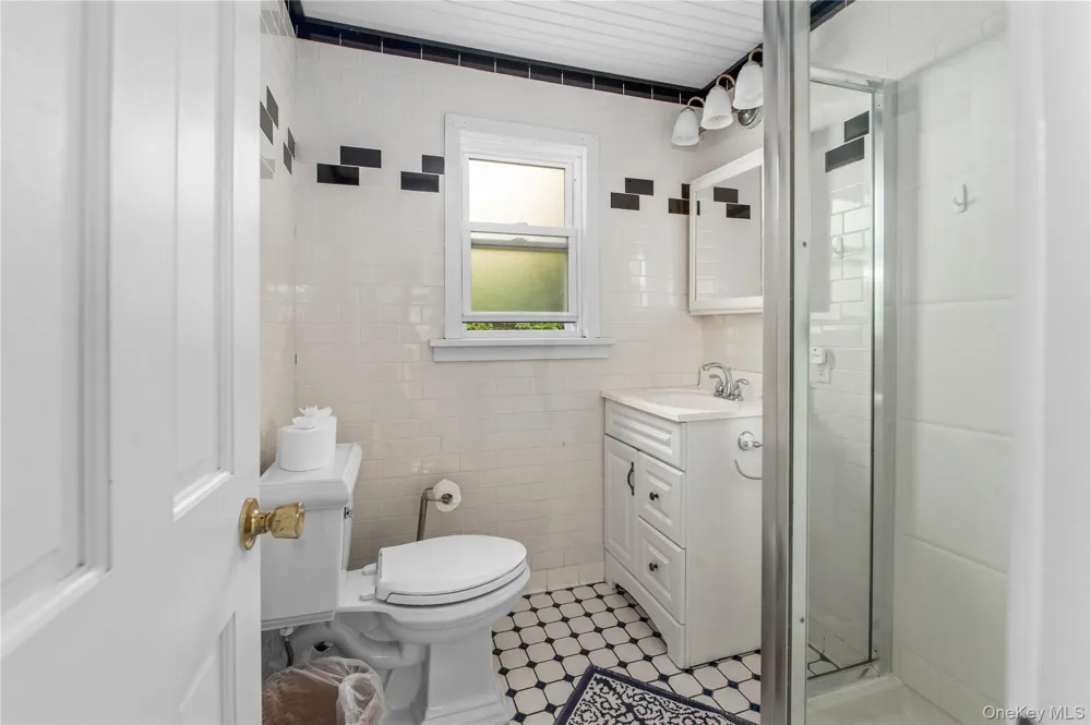 40 Bungalow Walk Ocean Beach, NY 11770