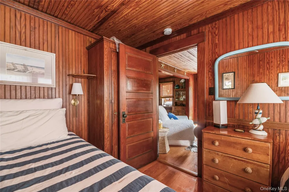 40 Bungalow Walk Ocean Beach, NY 11770