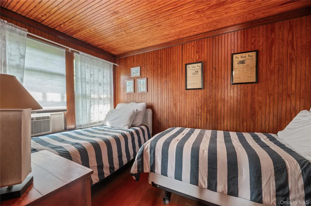 40 Bungalow Walk Ocean Beach, NY 11770