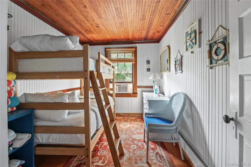 40 Bungalow Walk Ocean Beach, NY 11770
