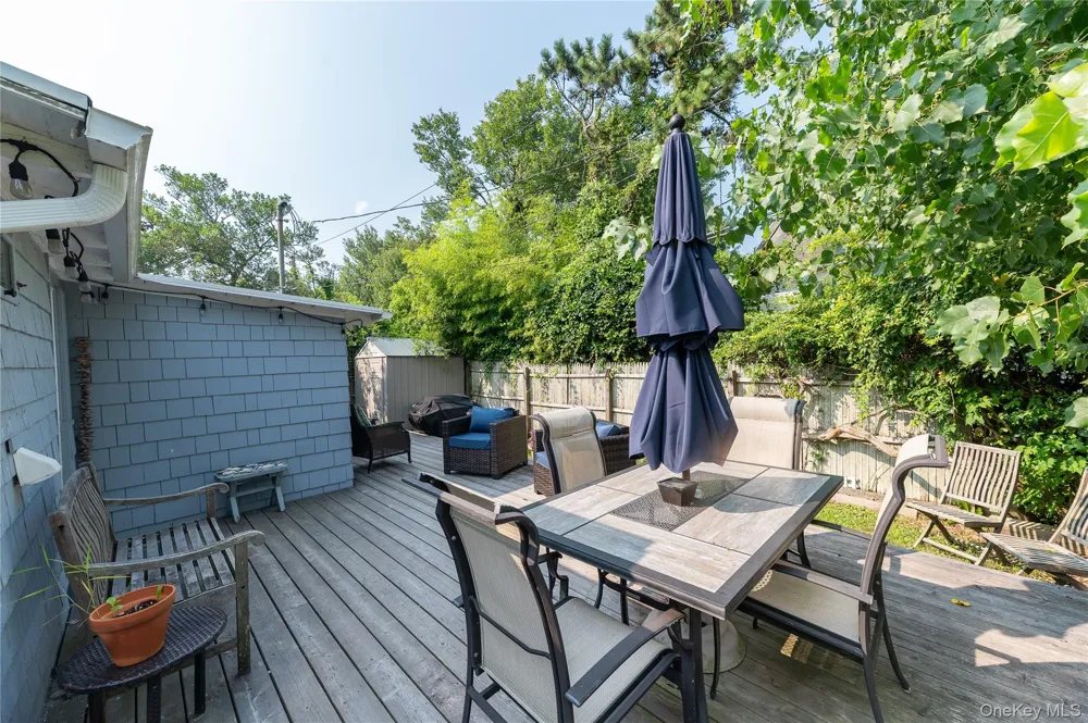 40 Bungalow Walk Ocean Beach, NY 11770