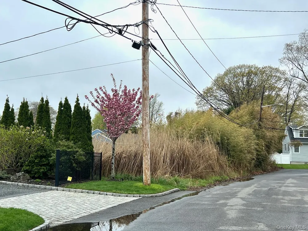 0 Bay Place Bay Shore, NY 11706