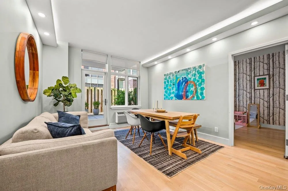 226 50th Avenue #3D Long Island City, NY 11101