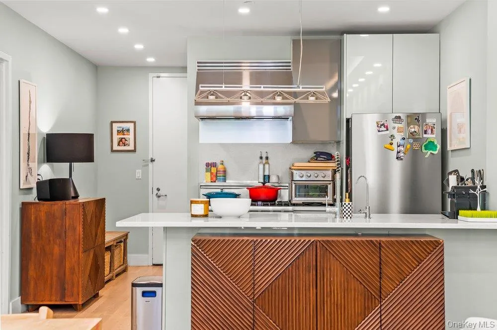 226 50th Avenue #3D Long Island City, NY 11101