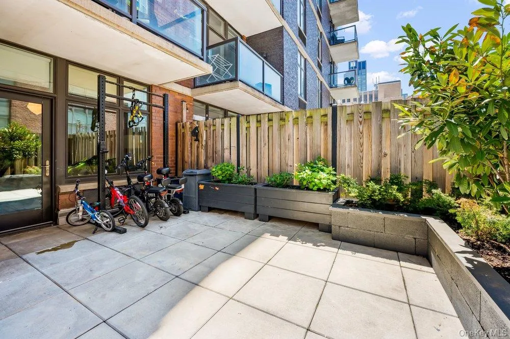 226 50th Avenue #3D Long Island City, NY 11101
