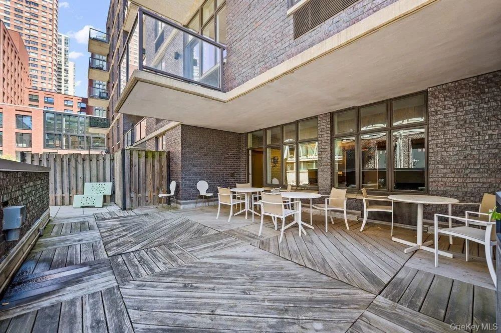 226 50th Avenue #3D Long Island City, NY 11101