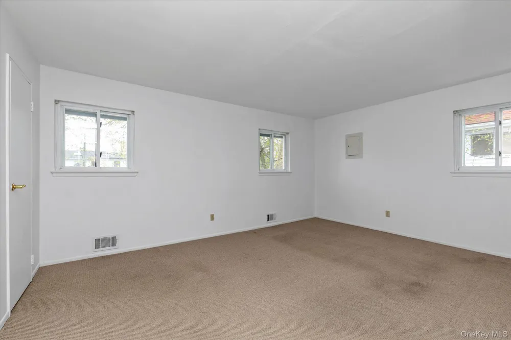 2461 Merrick Avenue Merrick, NY 11566