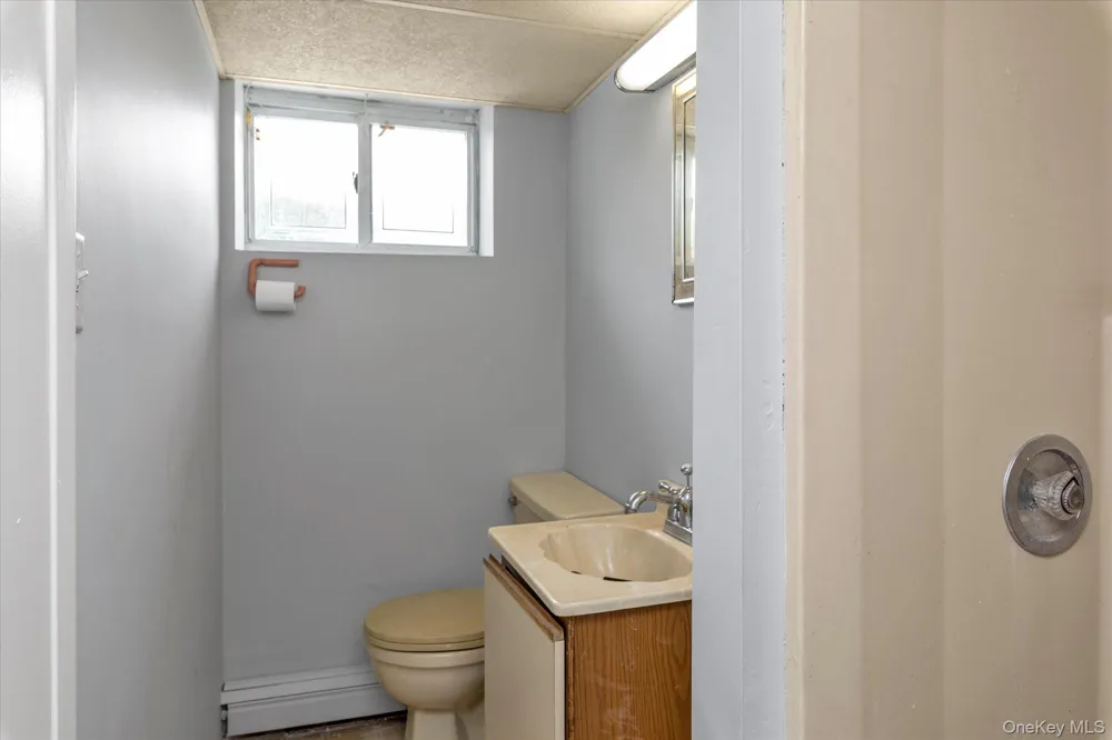 2461 Merrick Avenue Merrick, NY 11566