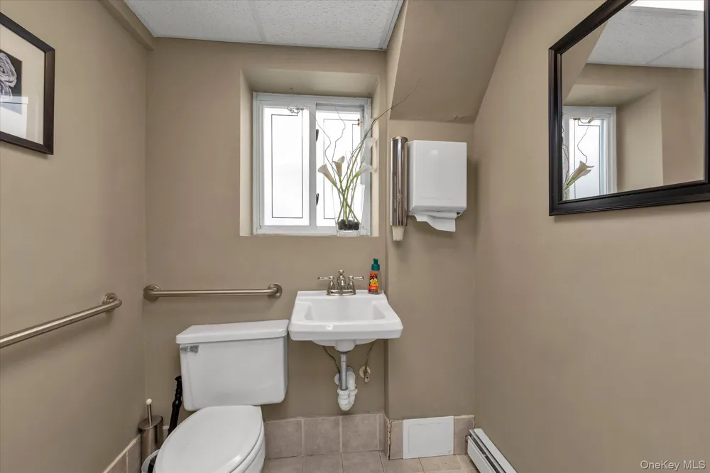 2461 Merrick Avenue Merrick, NY 11566