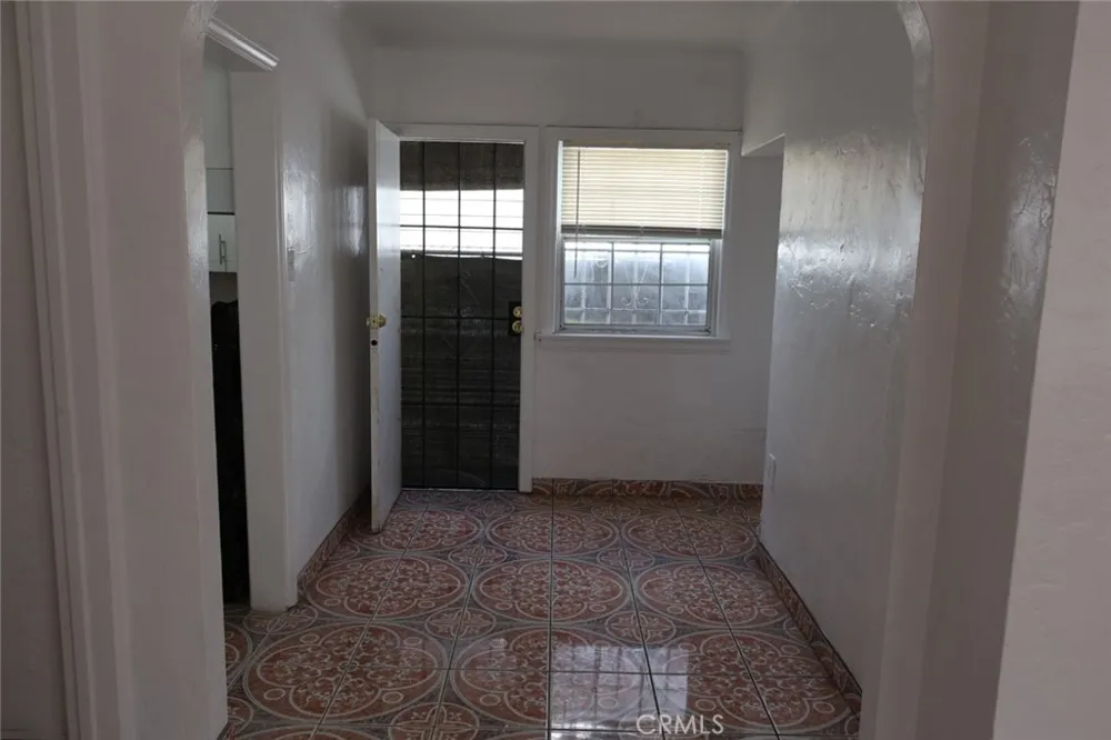 1229 E 59th Long Beach, CA 90805