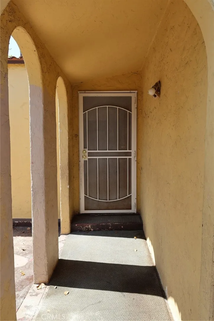1229 E 59th Long Beach, CA 90805