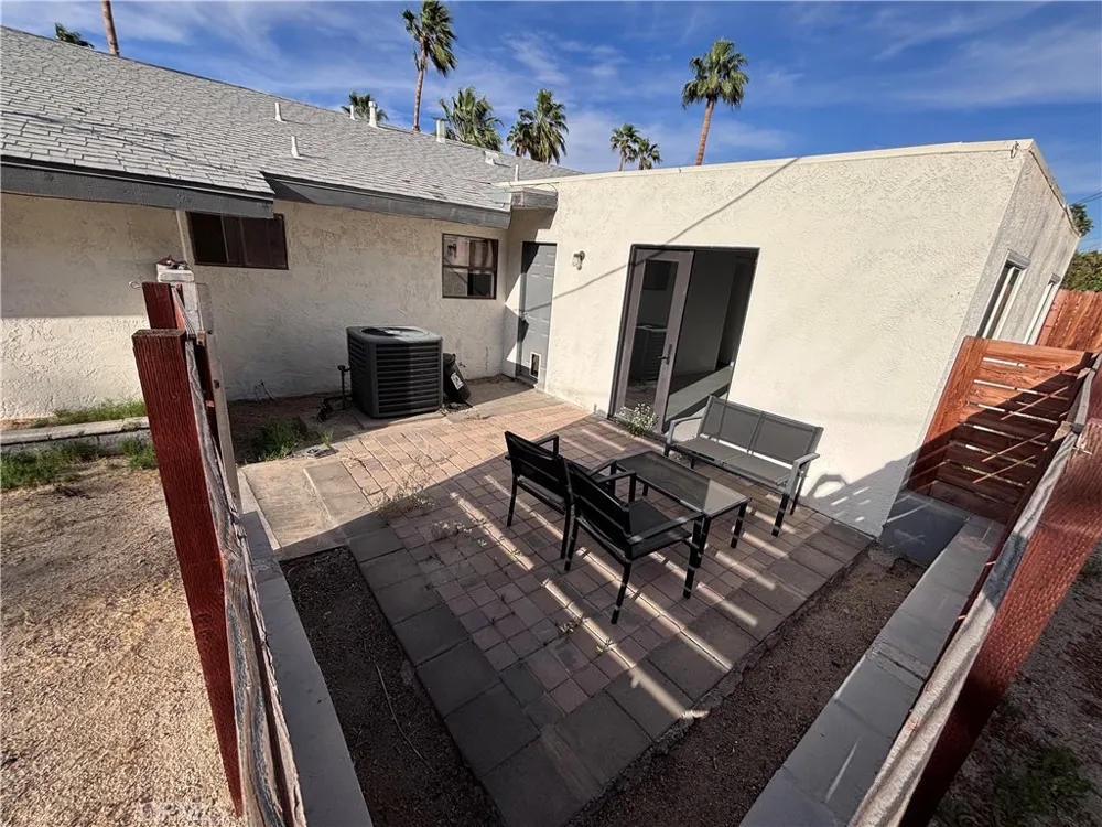 72615 Pitahaya Palm Desert, CA 92260