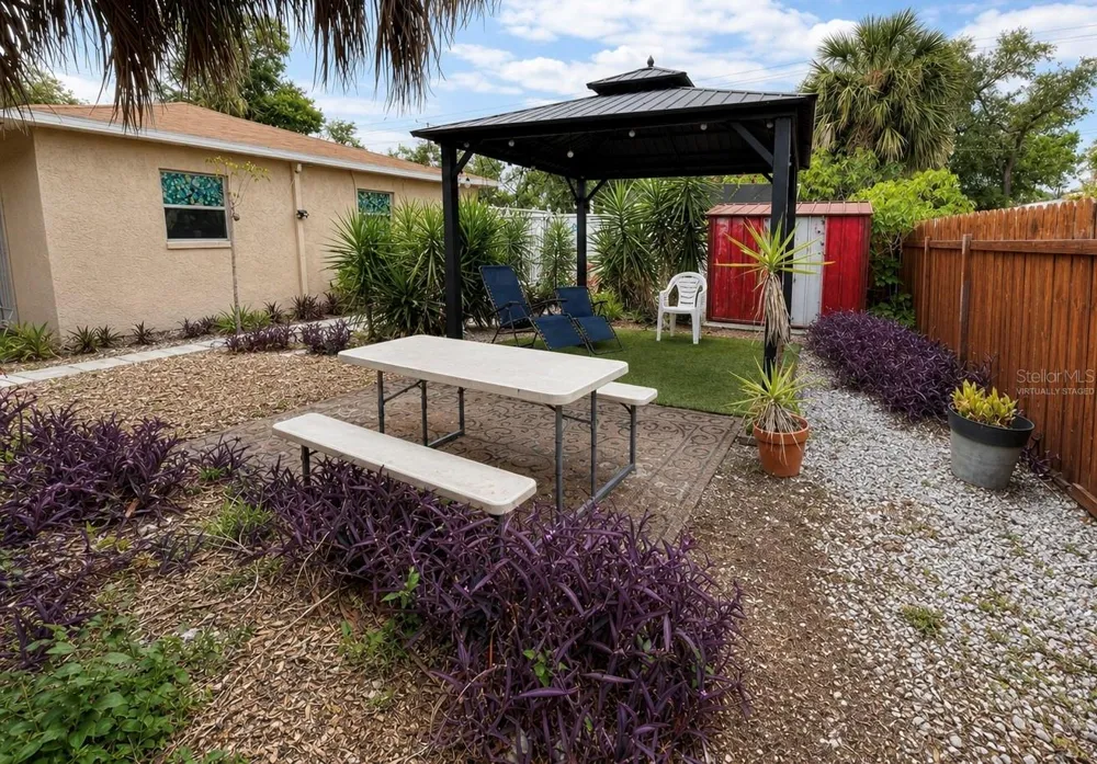 8604 BRANCH AVENUE Tampa, FL 33604
