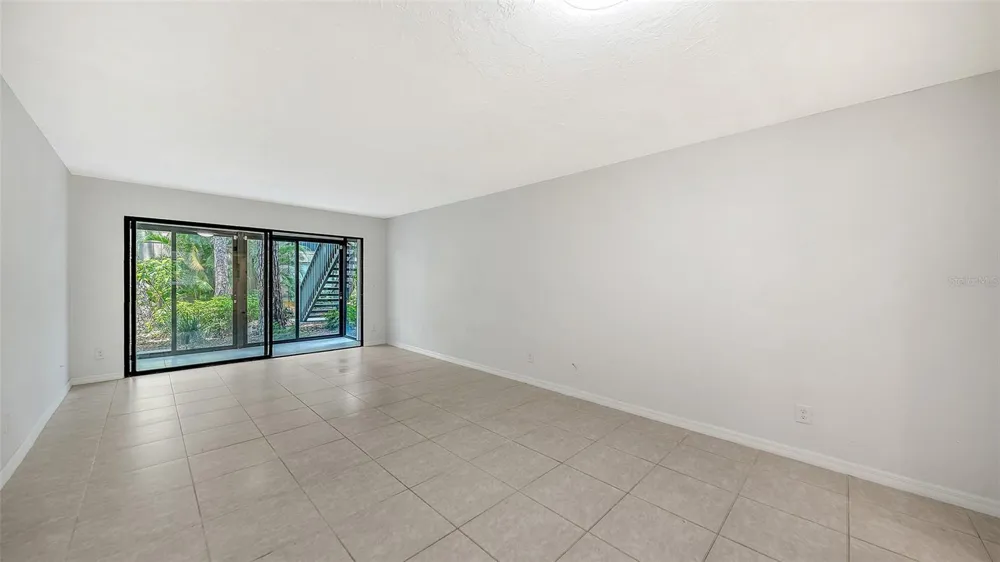 1720 GLENHOUSE DRIVE #326 Sarasota, FL 34231